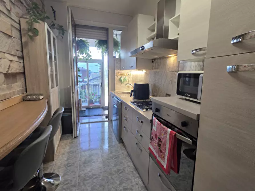 Immagine 8 di Appartamento in vendita  in Piazza Martiri della Libertà  11 a Caerano Di San Marco