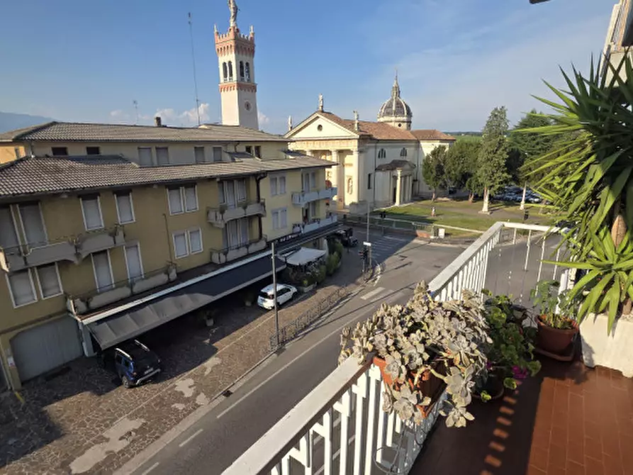 Immagine 13 di Appartamento in vendita  in Piazza Martiri della Libertà  11 a Caerano Di San Marco