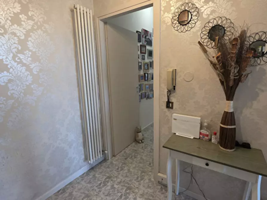 Immagine 17 di Appartamento in vendita  in Piazza Martiri della Libertà  11 a Caerano Di San Marco