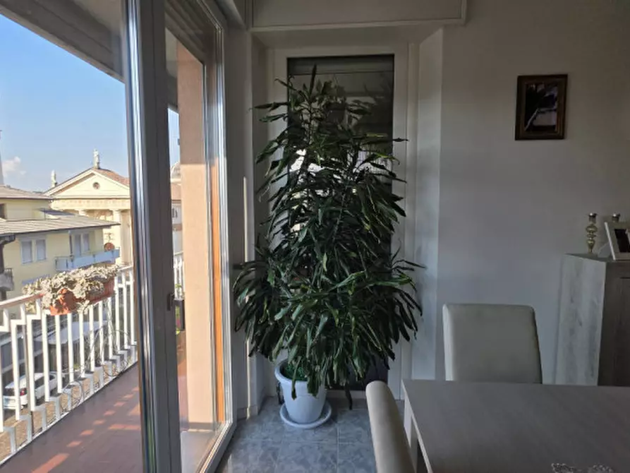 Immagine 35 di Appartamento in vendita  in Piazza Martiri della Libertà  11 a Caerano Di San Marco