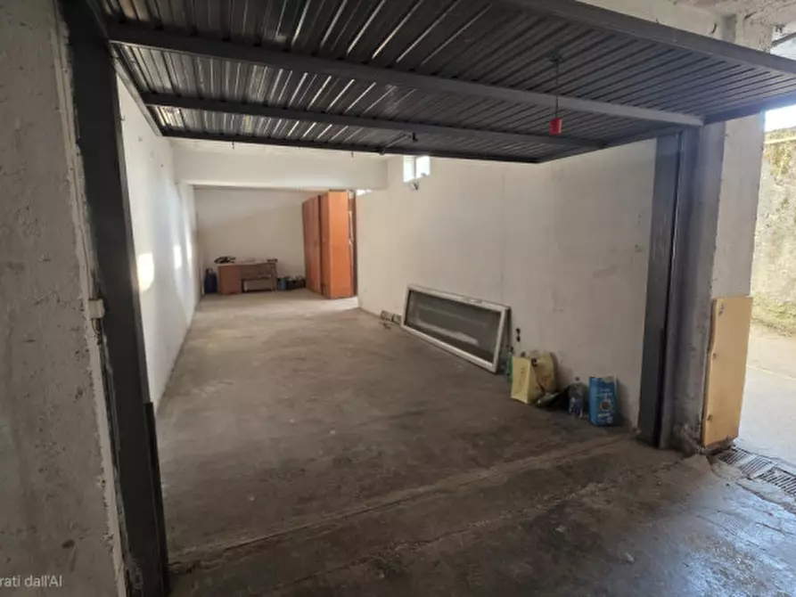 Immagine 41 di Appartamento in vendita  in Piazza Martiri della Libertà  11 a Caerano Di San Marco