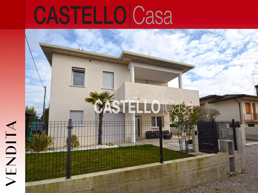 Immagine 2 di Casa indipendente in vendita  in Via Brolo a Castelfranco Veneto