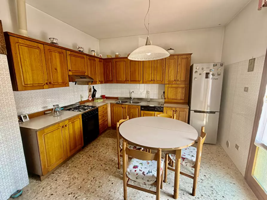Immagine 13 di Casa bifamiliare in vendita  in via San Pio X 34/a a Castelfranco Veneto