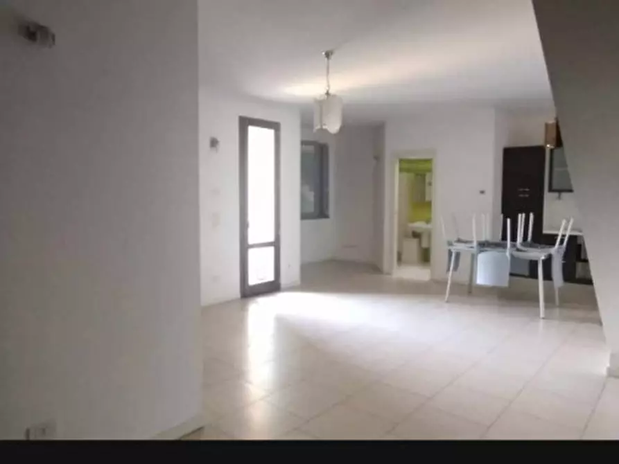 Immagine 4 di Appartamento in affitto  a Santarcangelo Di Romagna