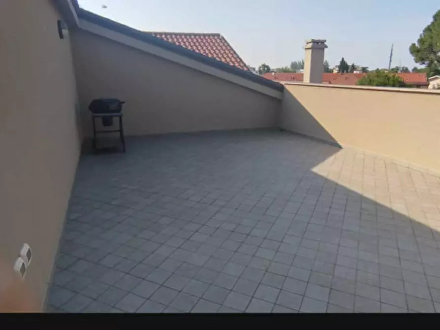 Immagine 33 di Appartamento in affitto  a Santarcangelo Di Romagna