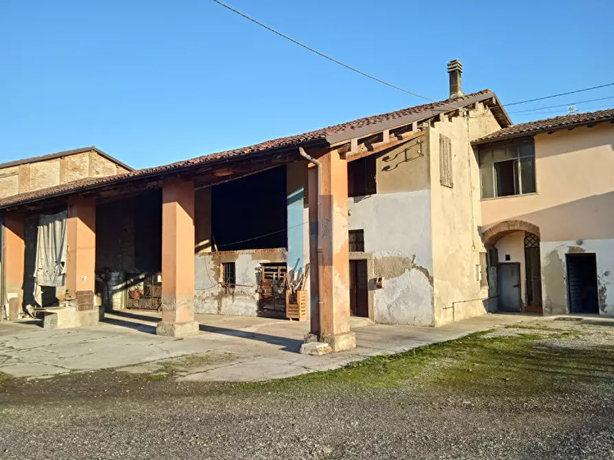 Immagine 13 di Rustico / casale in vendita  a Castel Mella