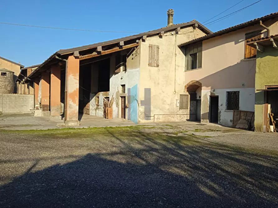Immagine 23 di Rustico / casale in vendita  a Castel Mella