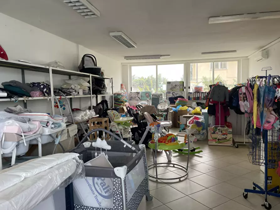 Immagine 3 di Negozio in vendita  in via padana a Sant'angelo Di Piove Di Sacco
