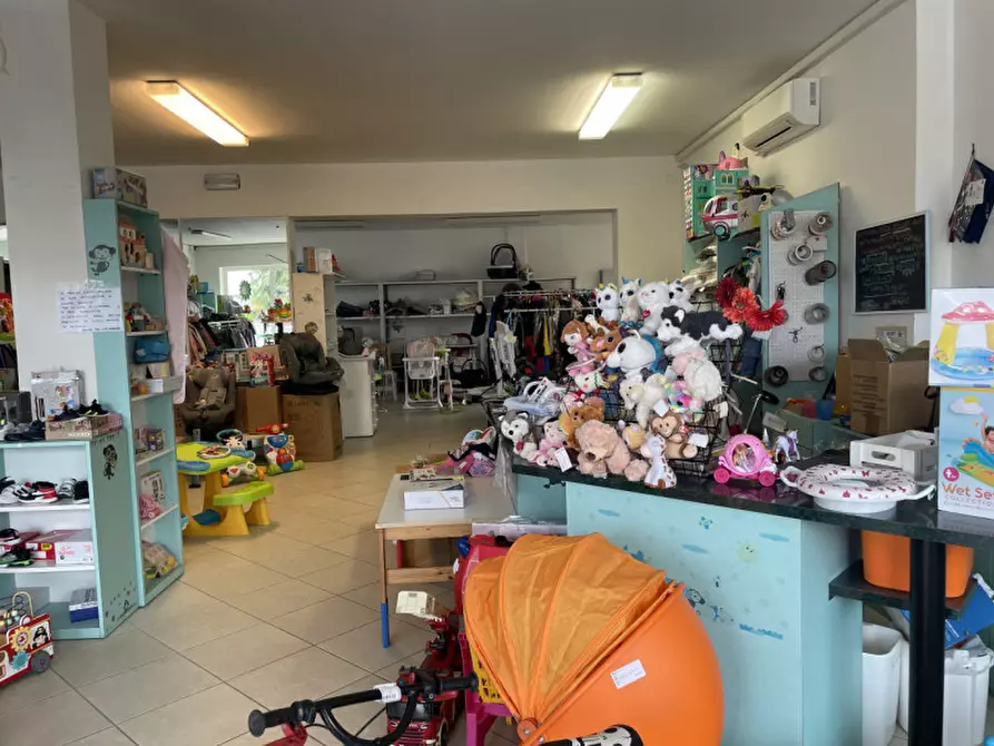 Immagine 4 di Negozio in vendita  in via padana a Sant'angelo Di Piove Di Sacco