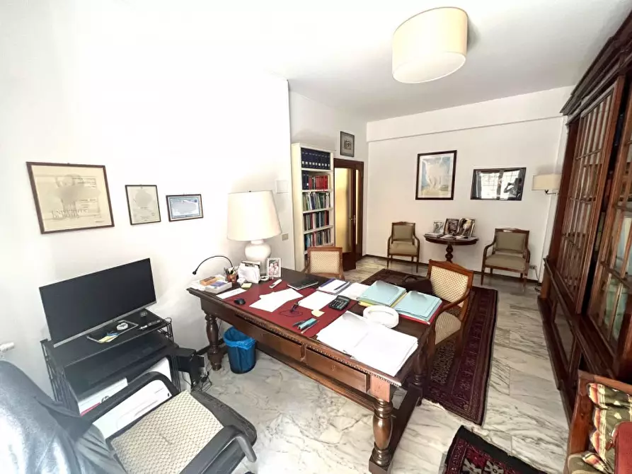 Immagine 4 di Ufficio in vendita  in Via Francesco Saverio Nitti a Roma