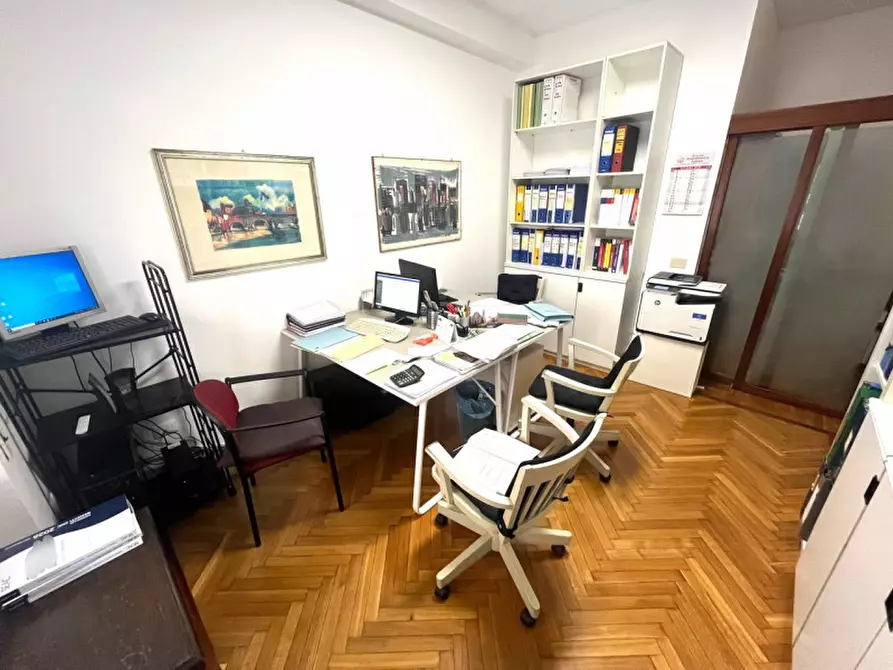 Immagine 6 di Ufficio in vendita  in Via Francesco Saverio Nitti a Roma