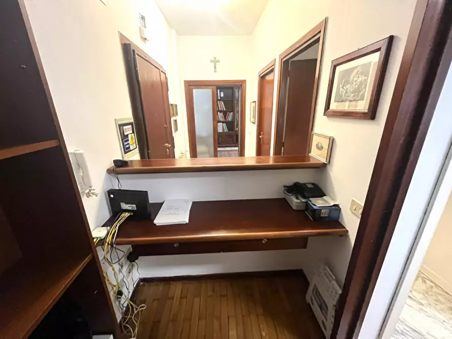 Immagine 7 di Ufficio in vendita  in Via Francesco Saverio Nitti a Roma