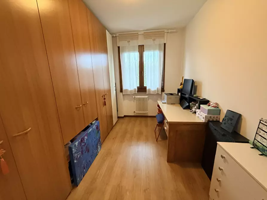 Immagine 3 di Appartamento in vendita  in via emilio salgari a Schio