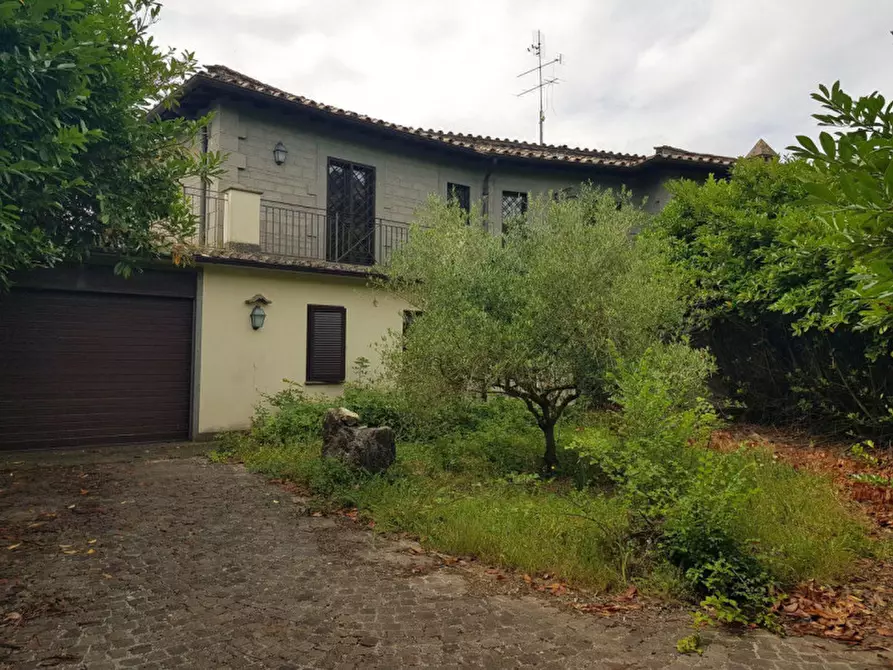 Immagine 1 di Villa in vendita  in Str. delle Pastine, 00063 Campagnano di Roma RM, Italia a Campagnano Di Roma
