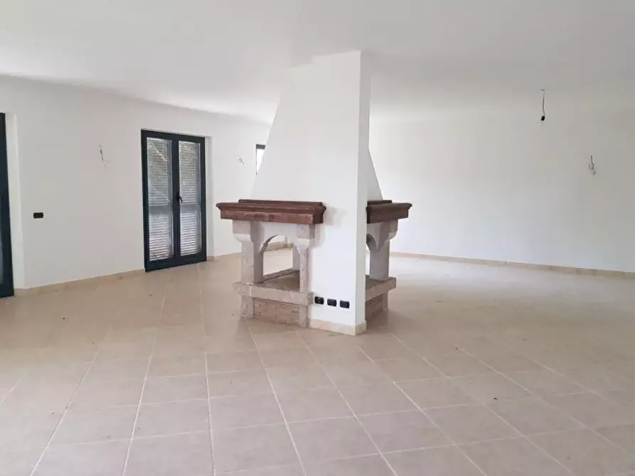 Immagine 3 di Villa in vendita  in Str. delle Pastine, 00063 Campagnano di Roma RM, Italia a Campagnano Di Roma