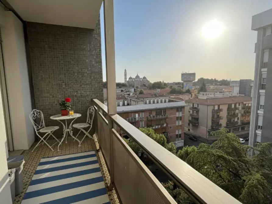 Immagine 1 di Appartamento in vendita  in Via Pier Paolo Vergerio a Padova