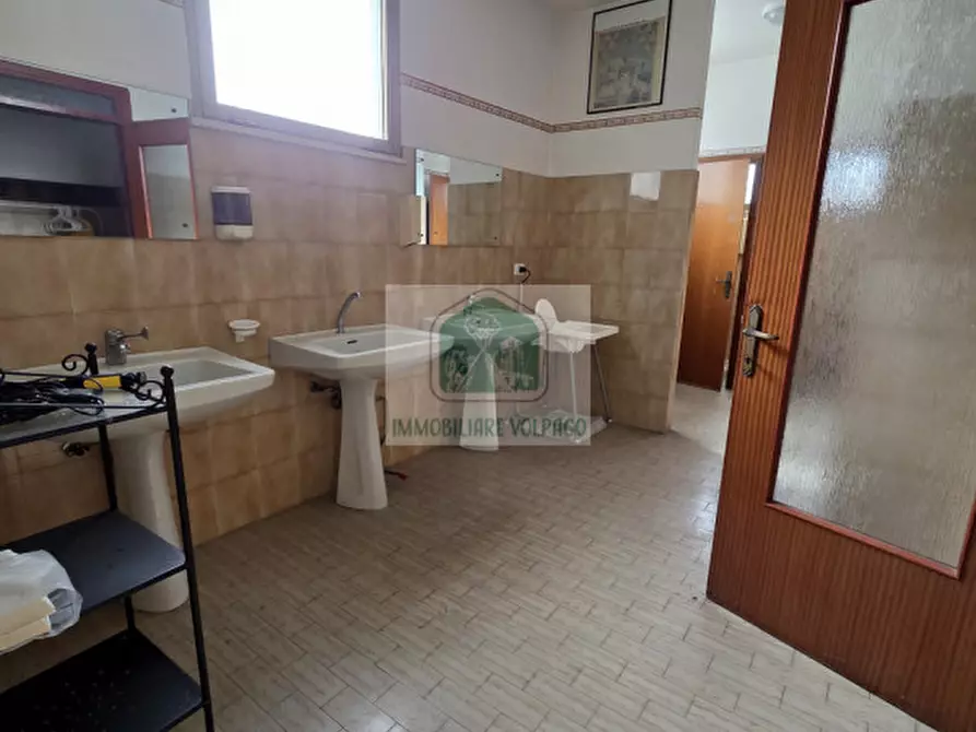 Immagine 10 di Attività commerciale in vendita  in pramaggiore a Pramaggiore