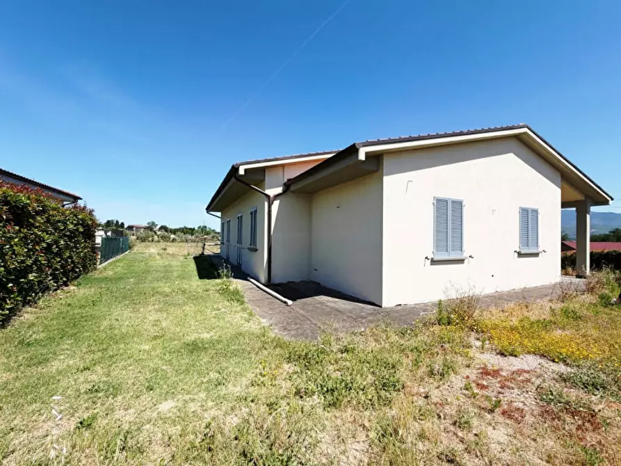 Immagine 4 di Villa in vendita  in Castiglion Ubertini a Terranuova Bracciolini