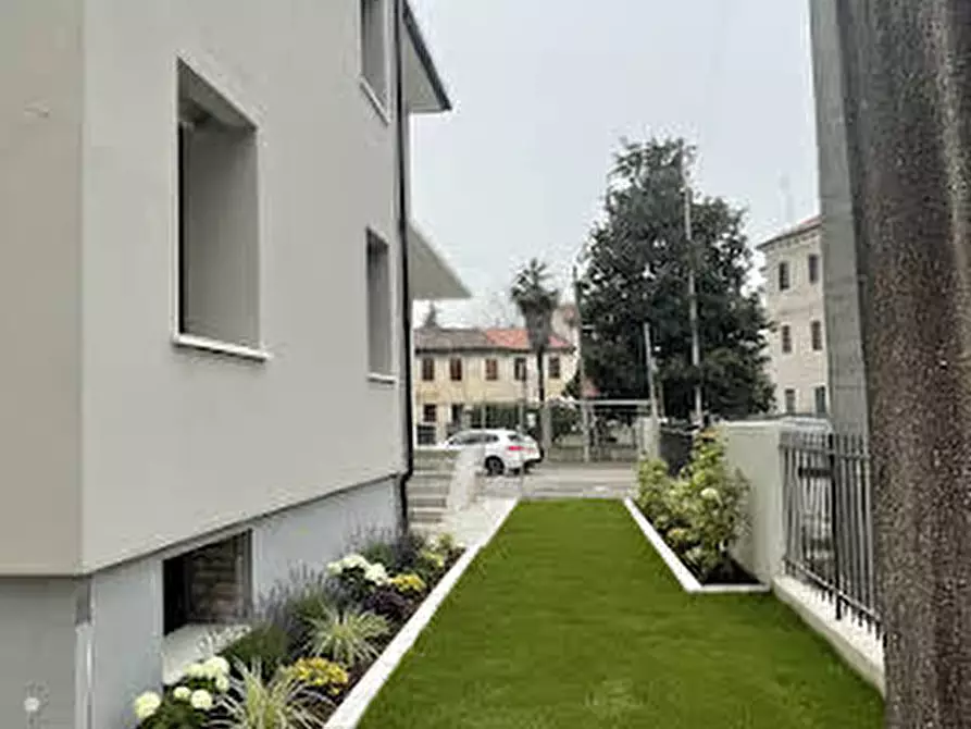 Immagine 23 di Appartamento in vendita  in Via Giuseppe Vaccari a Vicenza
