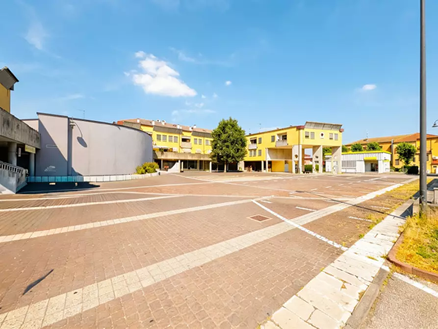 Immagine 25 di Appartamento in vendita  in Via Roma a Urbana
