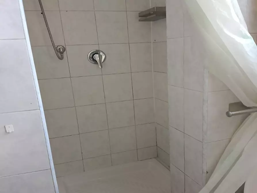 Immagine 8 di Appartamento in affitto  in Via Gradoli, 75 a Roma