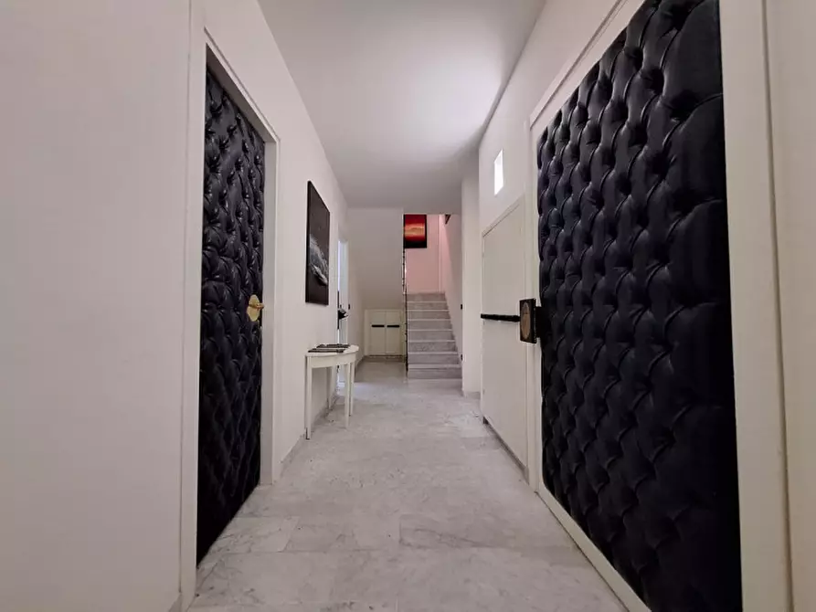 Immagine 4 di Ufficio in affitto  in Via delle Commedie a Livorno