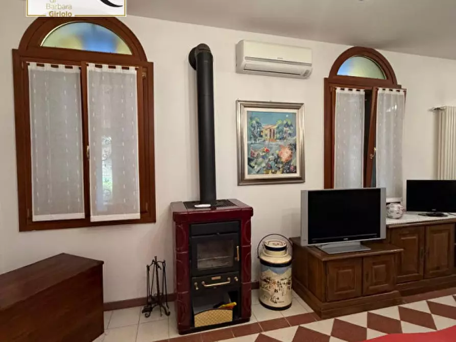 Immagine 13 di Casa indipendente in vendita  a Castelguglielmo