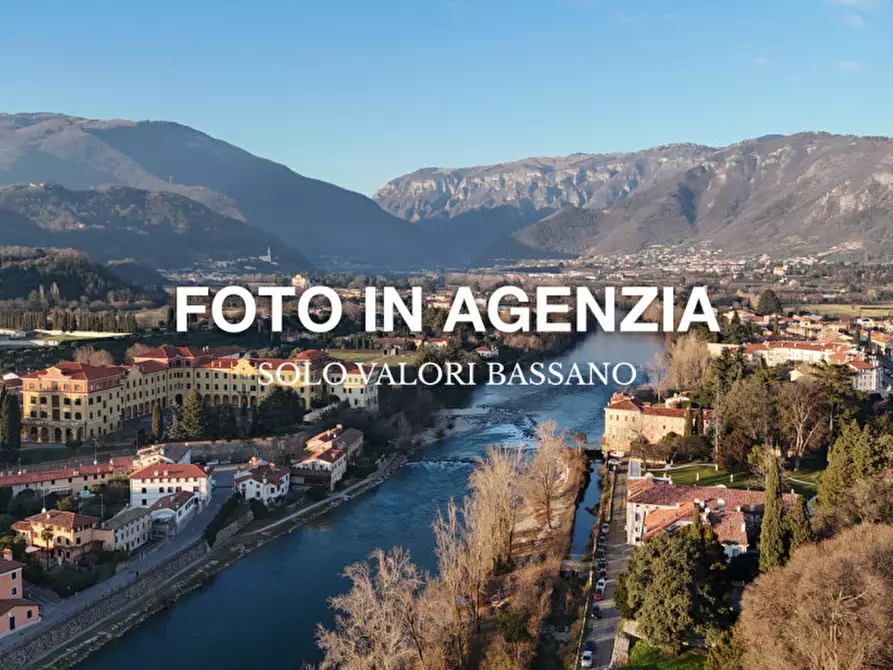 Immagine 7 di Appartamento in vendita  in Via Verci 2 a Bassano Del Grappa