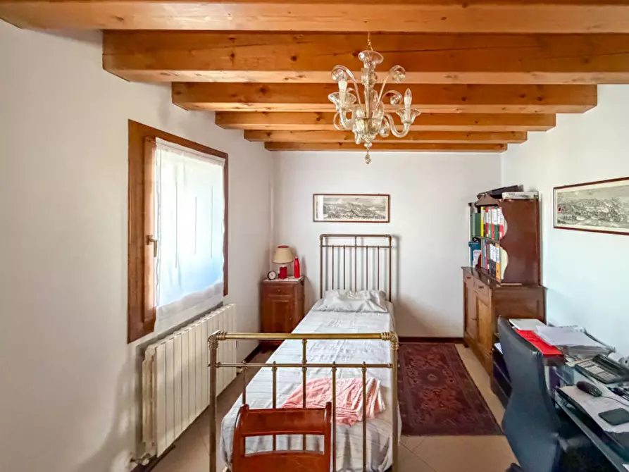 Immagine 4 di Appartamento in vendita  in Via della Vittoria a Giavera Del Montello
