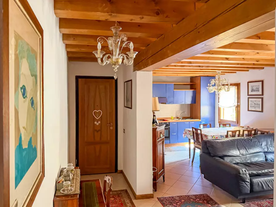 Immagine 5 di Appartamento in vendita  in Via della Vittoria a Giavera Del Montello