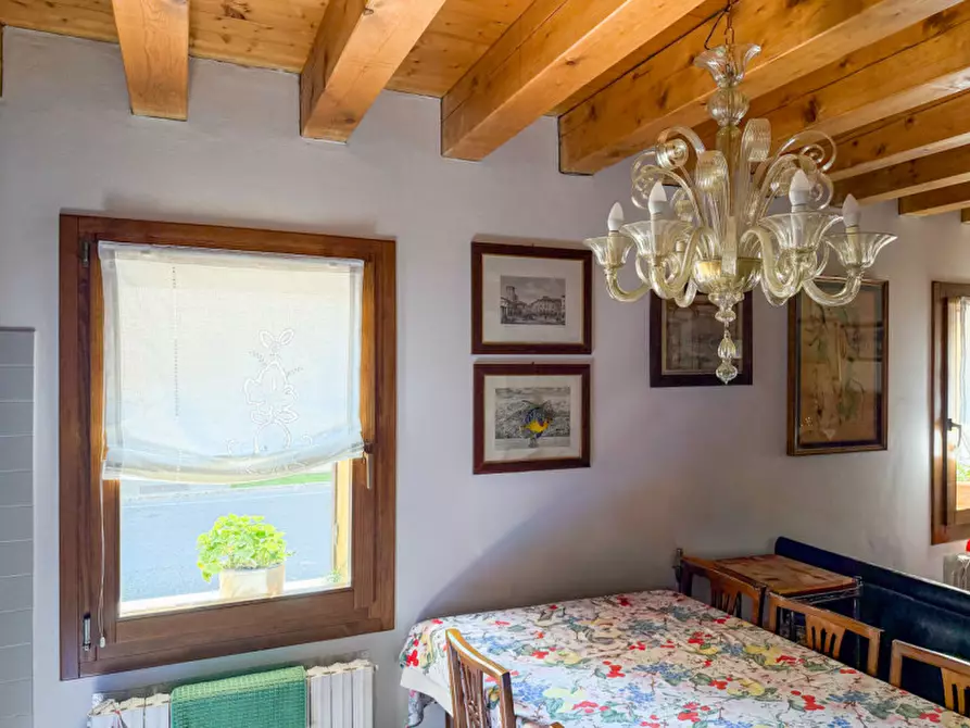 Immagine 8 di Appartamento in vendita  in Via della Vittoria a Giavera Del Montello