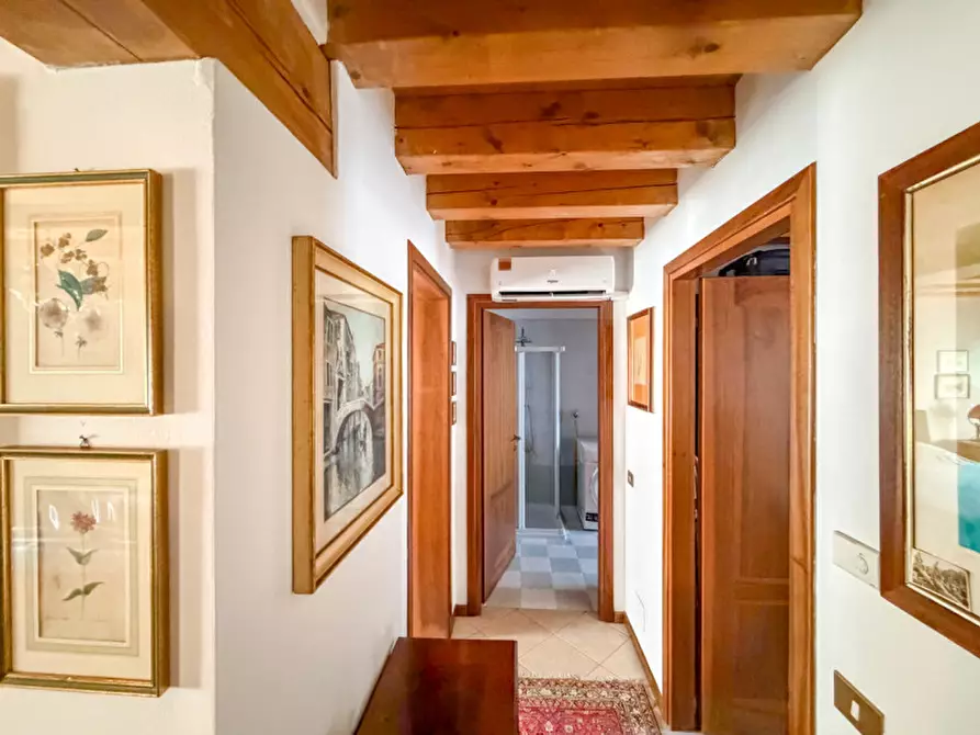 Immagine 9 di Appartamento in vendita  in Via della Vittoria a Giavera Del Montello