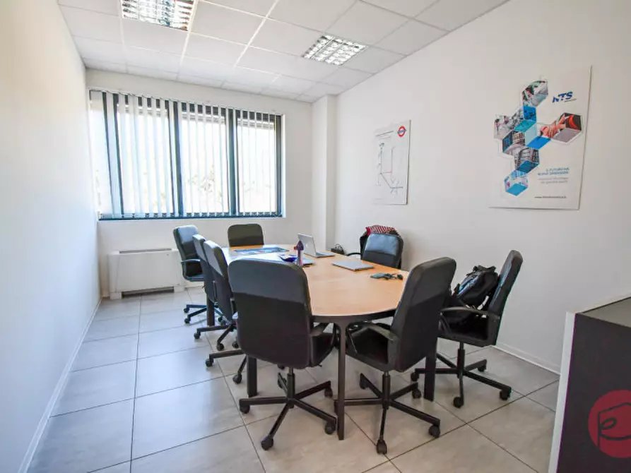 Immagine 1 di Ufficio in vendita  in Via Ravennate a Cesena