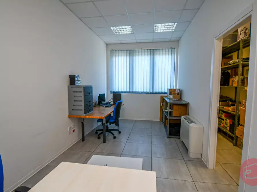 Immagine 11 di Ufficio in vendita  in Via Ravennate a Cesena