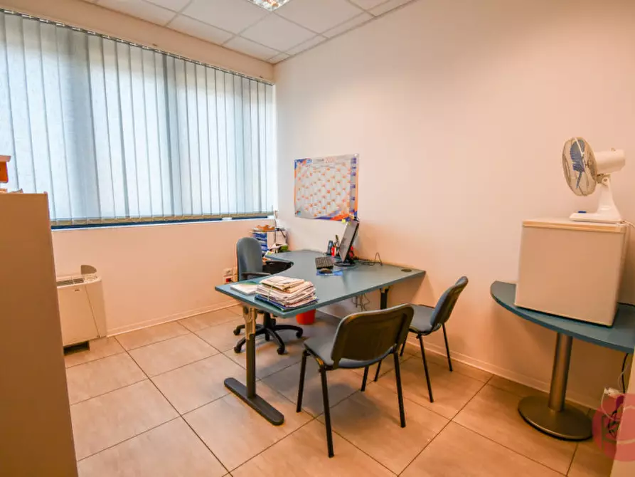 Immagine 18 di Ufficio in vendita  in Via Ravennate a Cesena