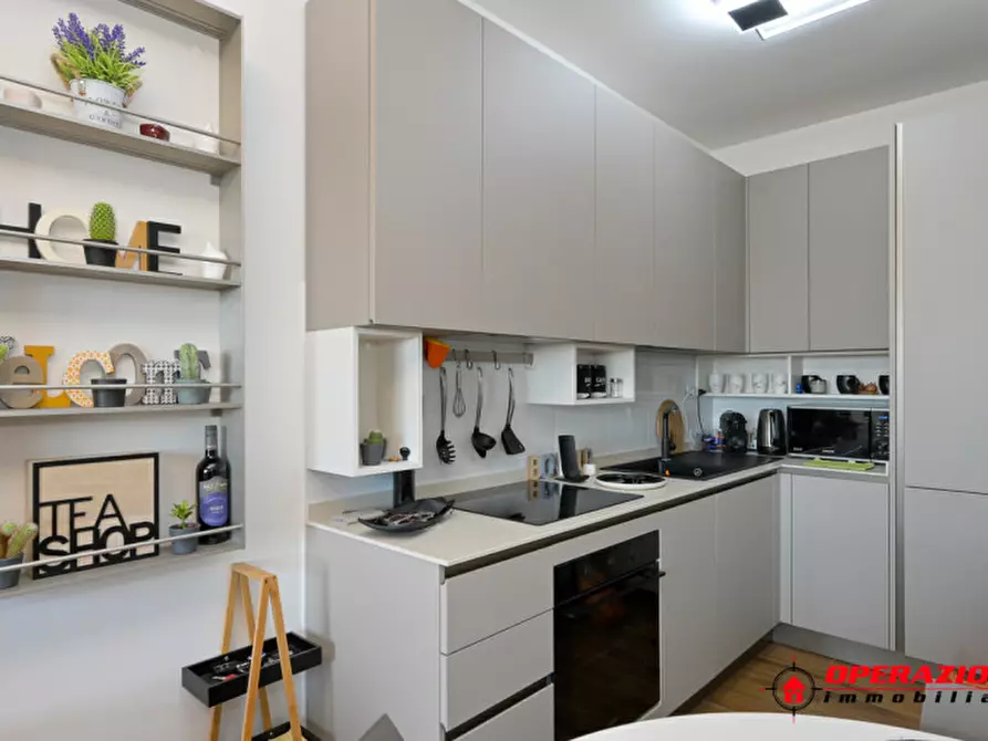Immagine 10 di Appartamento in vendita  in via pier giorgio perotta a Roma