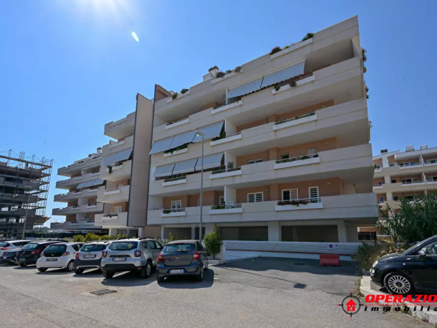 Immagine 24 di Appartamento in vendita  in via pier giorgio perotta a Roma