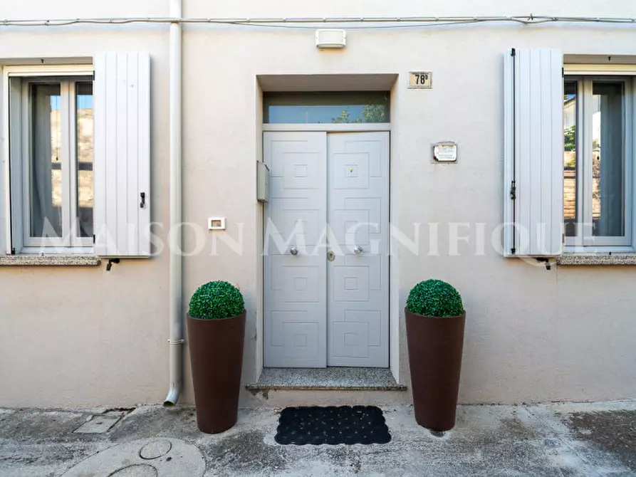 Immagine 1 di Casa quadrifamiliare in vendita  in Corso Giuseppe Garibaldi a Comacchio