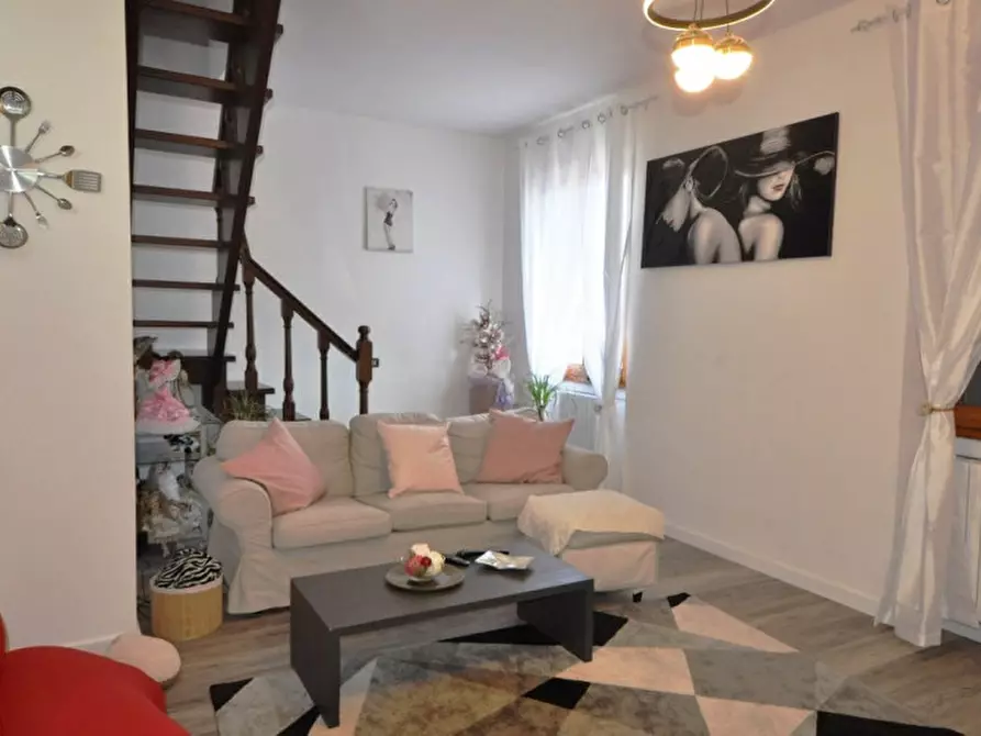 Immagine 4 di Appartamento in vendita  in via Levanella a Montevarchi