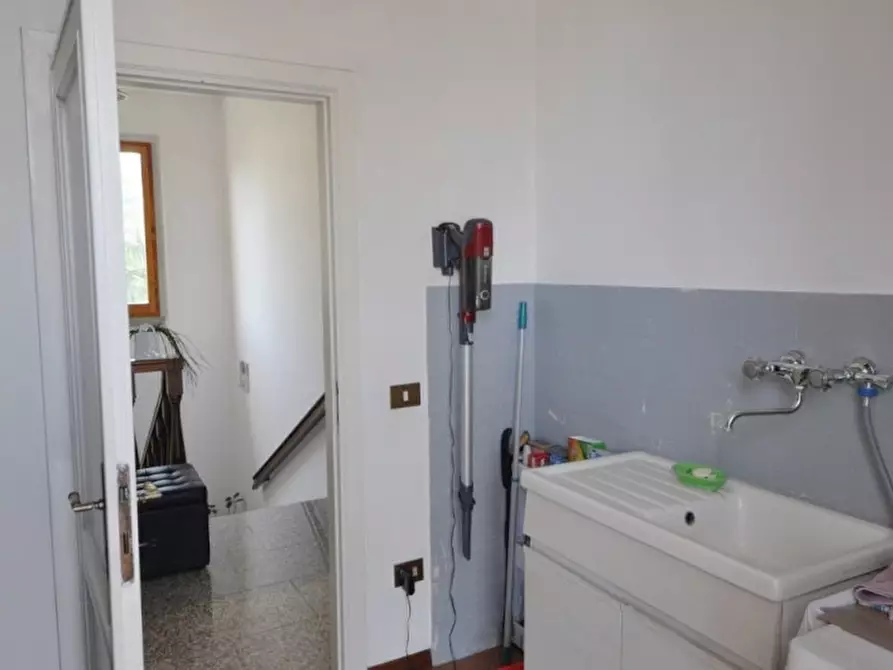Immagine 19 di Appartamento in vendita  in via Levanella a Montevarchi