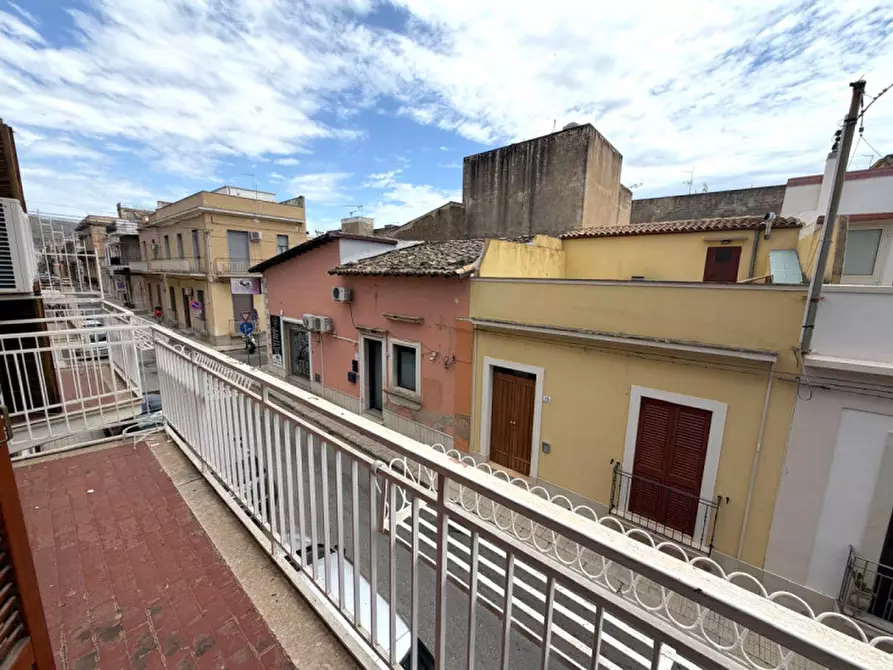 Immagine 11 di Appartamento in vendita  in via roma 14 a Avola