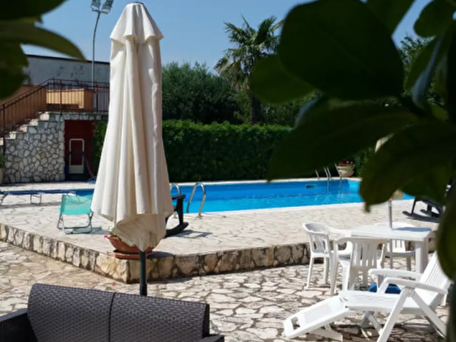 Immagine 28 di Villa in vendita  in Contrada Ulmo a Ceglie Messapico