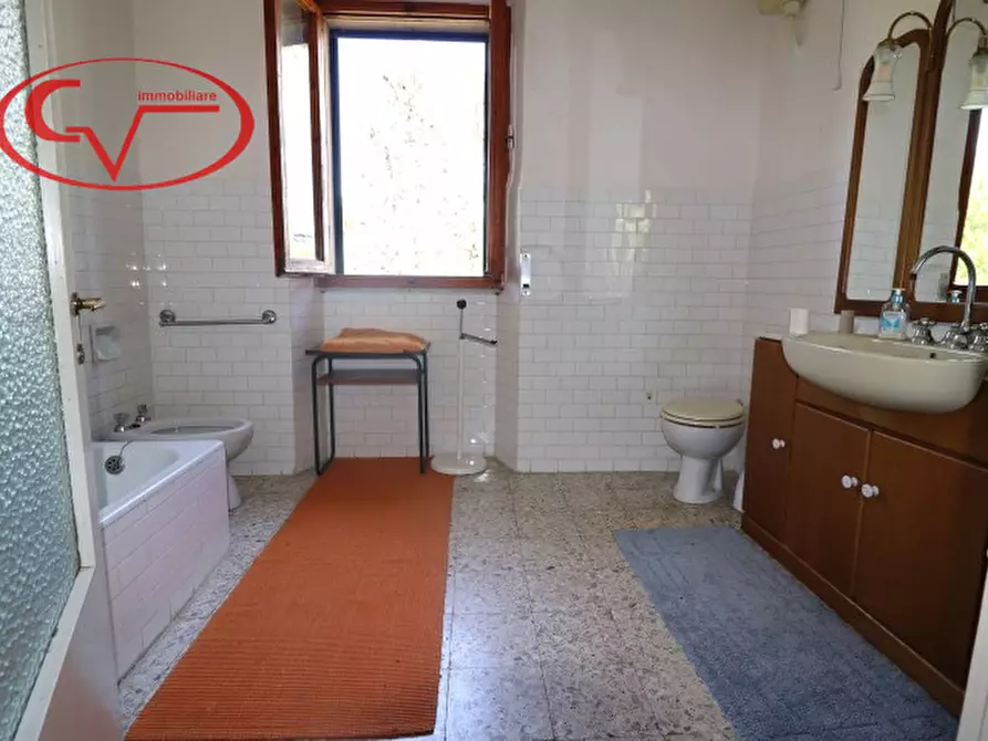Immagine 10 di Casa bifamiliare in vendita  in gavignano a Bucine