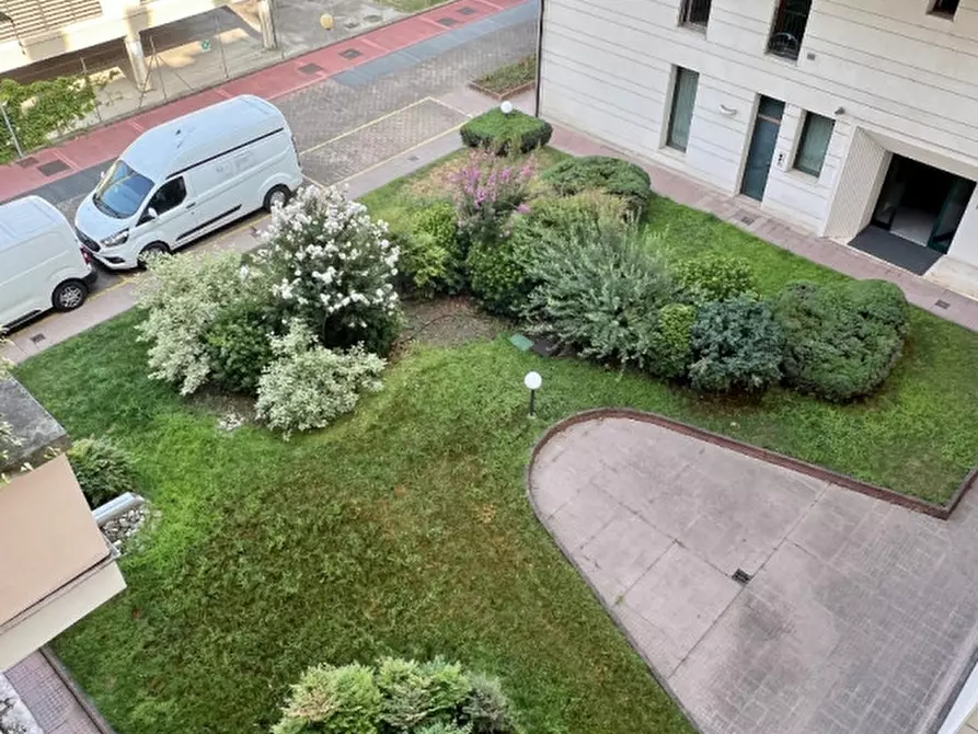 Immagine 12 di Appartamento in vendita  in Via Giacomo Medici a Vicenza