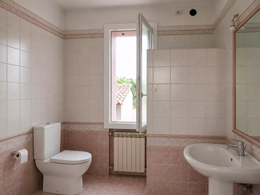 Immagine 7 di Casa bifamiliare in vendita  in Via Perarello a Campodarsego