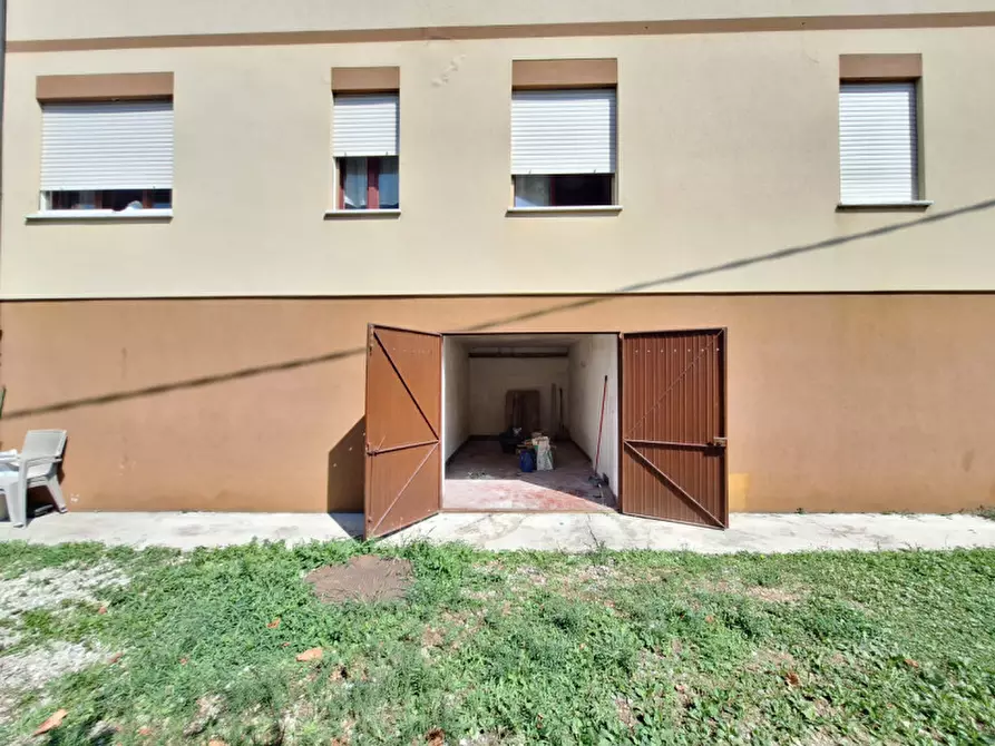Immagine 1 di Garage in vendita  in via mattuglie 2 a Venezia