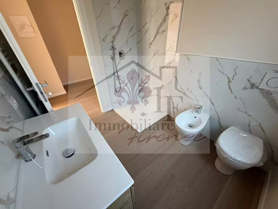Immagine 6 di Appartamento in vendita  in Via Mario Calderara a Firenze
