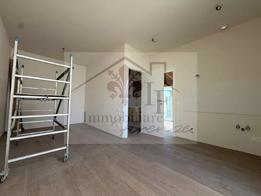 Immagine 8 di Appartamento in vendita  in Via Mario Calderara a Firenze