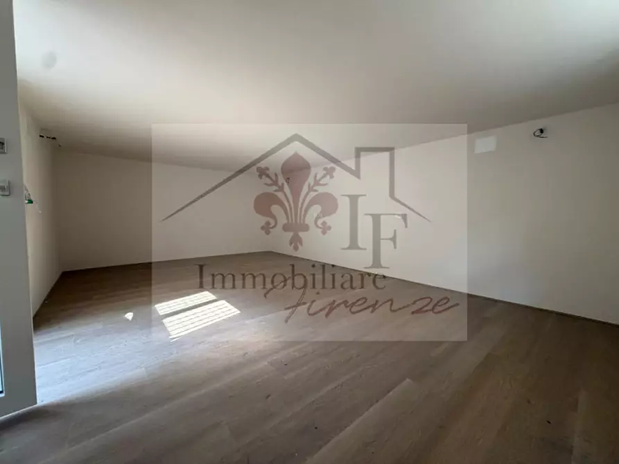 Immagine 11 di Appartamento in vendita  in Via Mario Calderara a Firenze