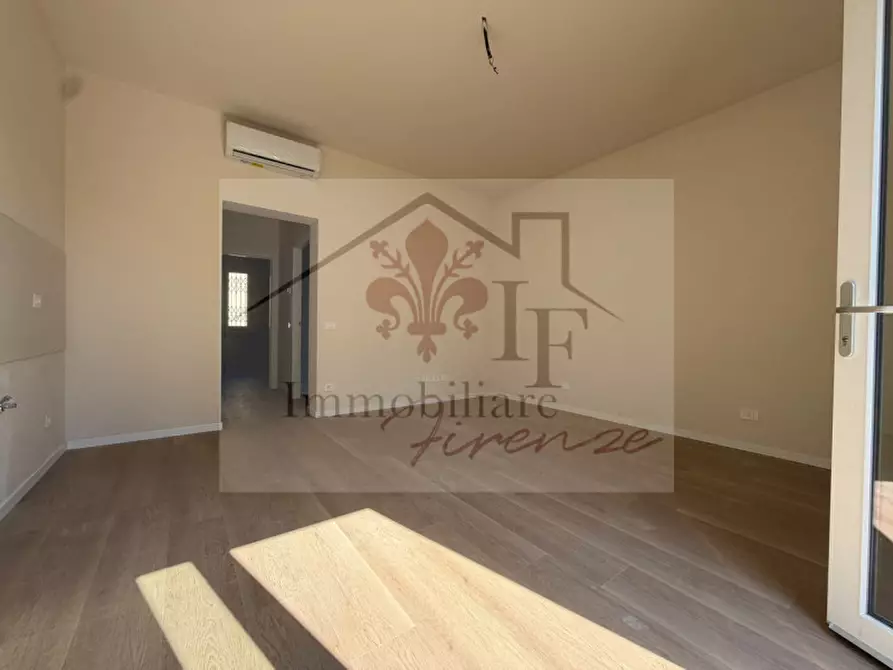 Immagine 14 di Appartamento in vendita  in Via Mario Calderara a Firenze